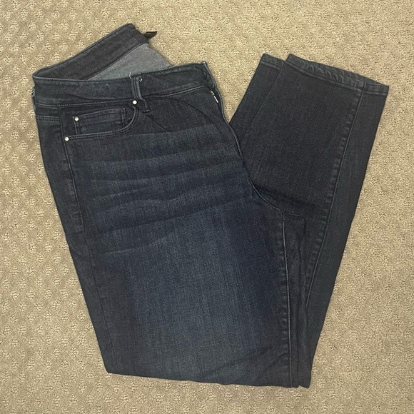 Ann Taylor Denim - Ann Taylor Dark Wash Cropped Jeans